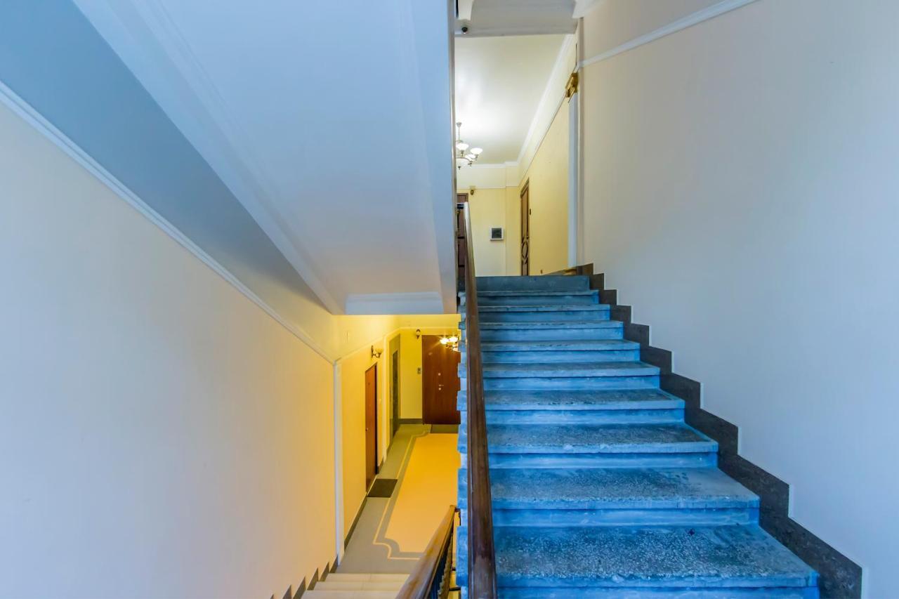 3-Room Apartments On Khreshchatyk. Building With Star Kiev Esterno foto